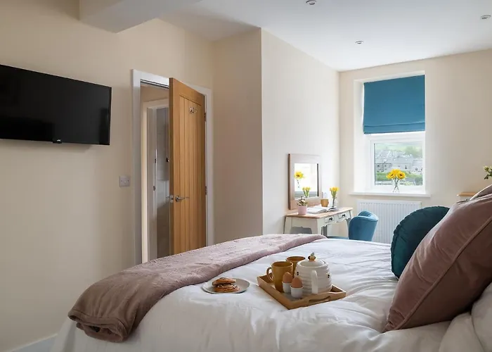New Romantic, Dog Friendly Hideaway, Snowdon Views